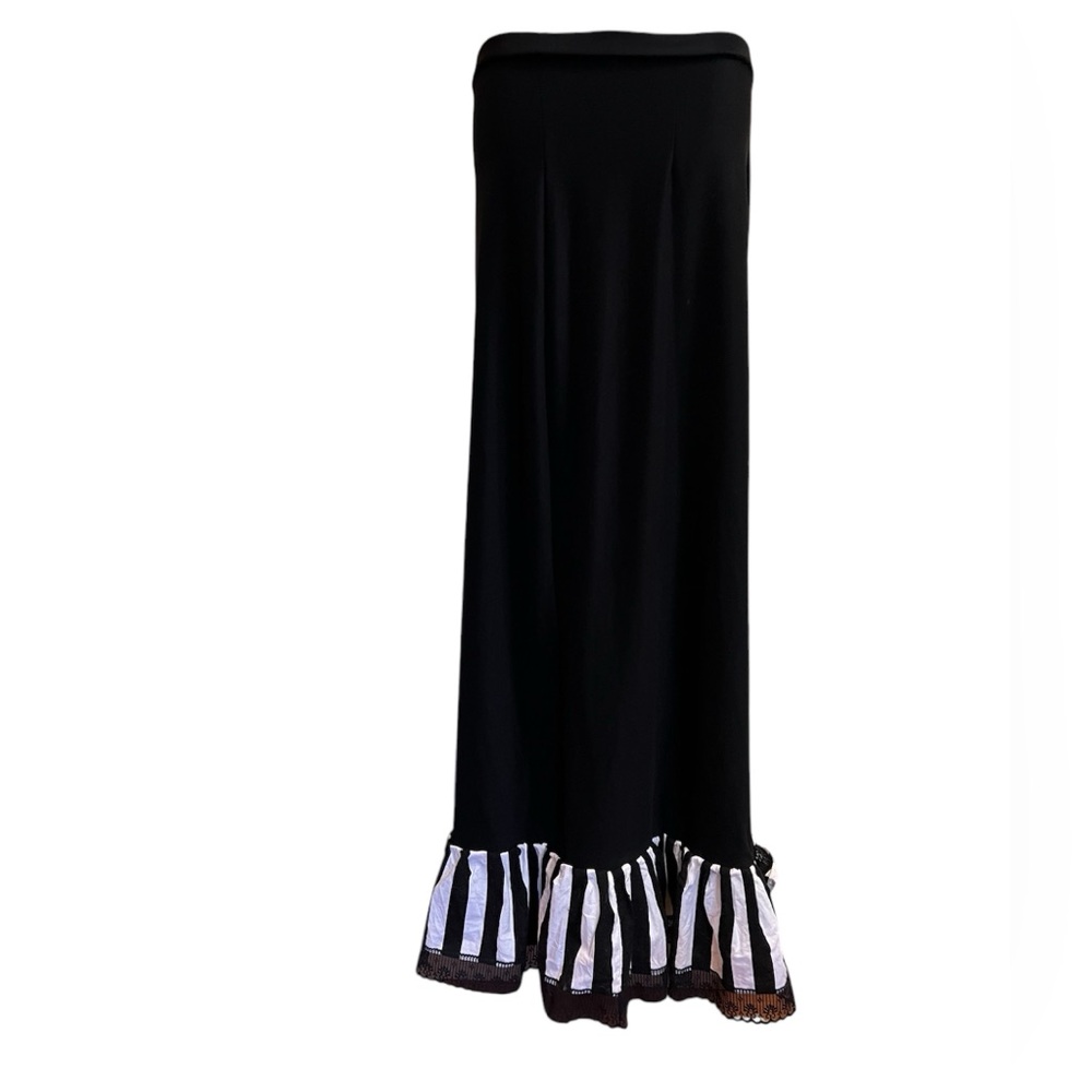 Long gothic skirt Size M/L vintage goth